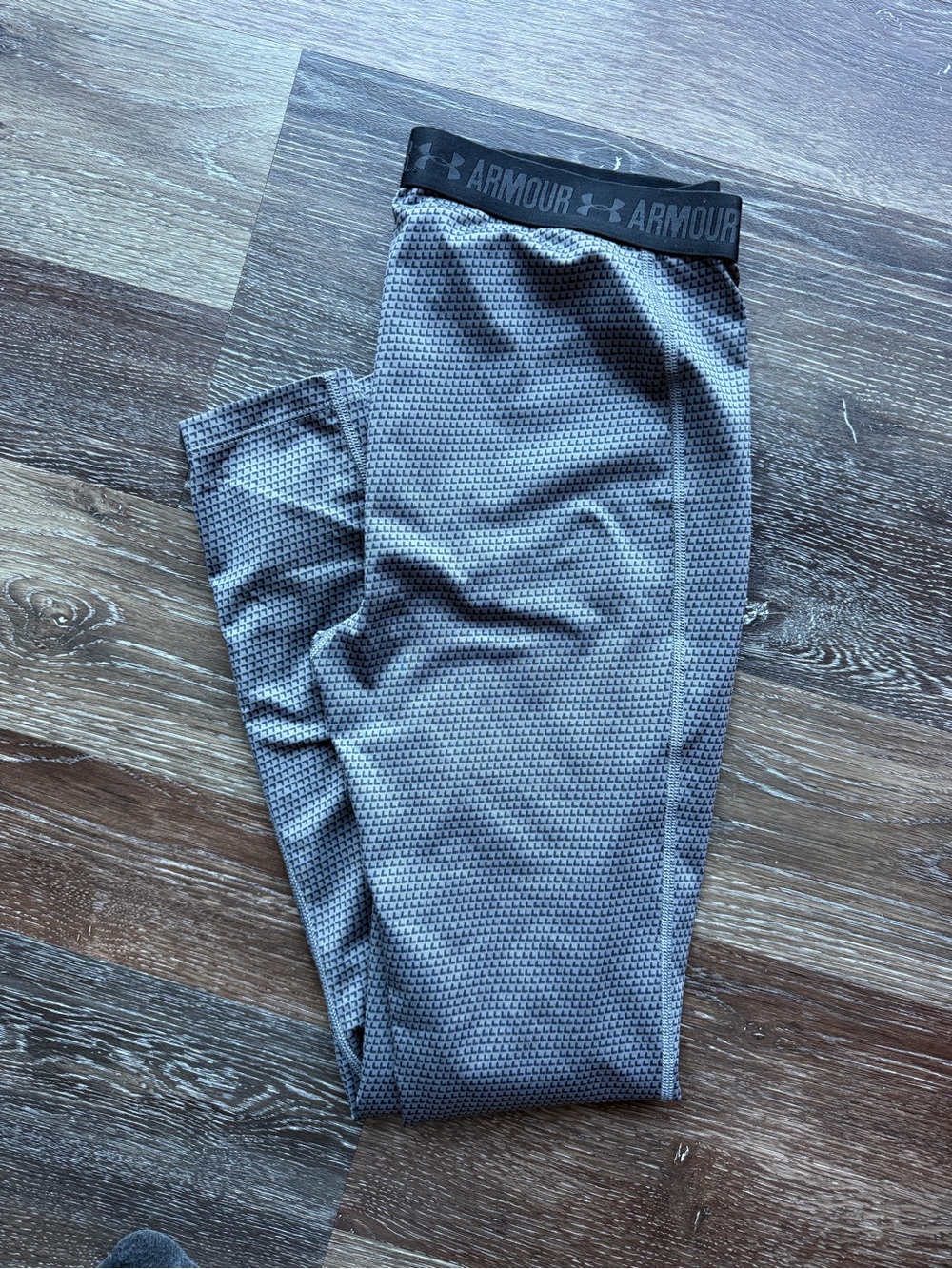 Under Armour women’s Gray/Black Performance Compression Pants
